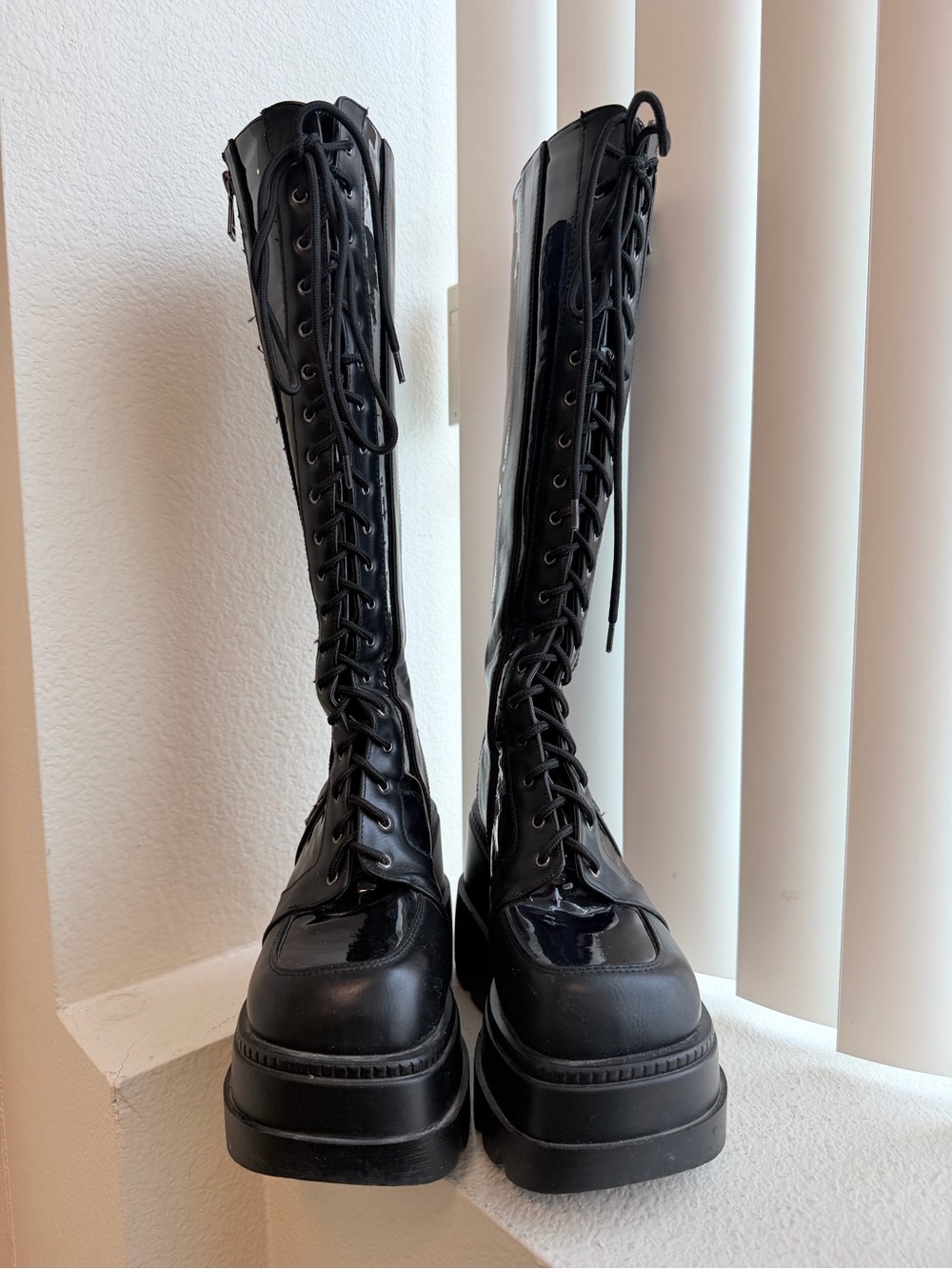 PRE-LOVED LASR Nightshade Hi Platform Boots BLK/8 -SH012 - Picture 2 of 7